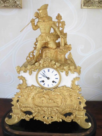 4594-Hodiny stolni pozdni empir polovina 19.stoleti se sklenenym poklopem V- 44 cm  FUNGUJI SPRAVNE  -  29 000 kc